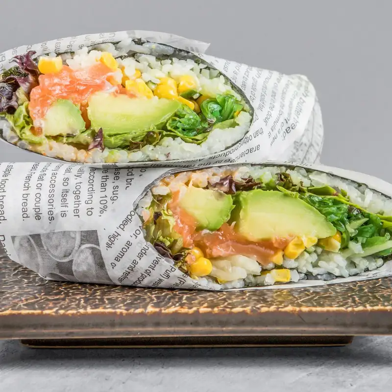 TG10. Salmon Sushi Burrito / 三文鱼寿司卷饼